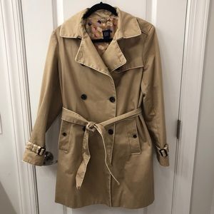 SALE!! EUC Gap Trench Coat